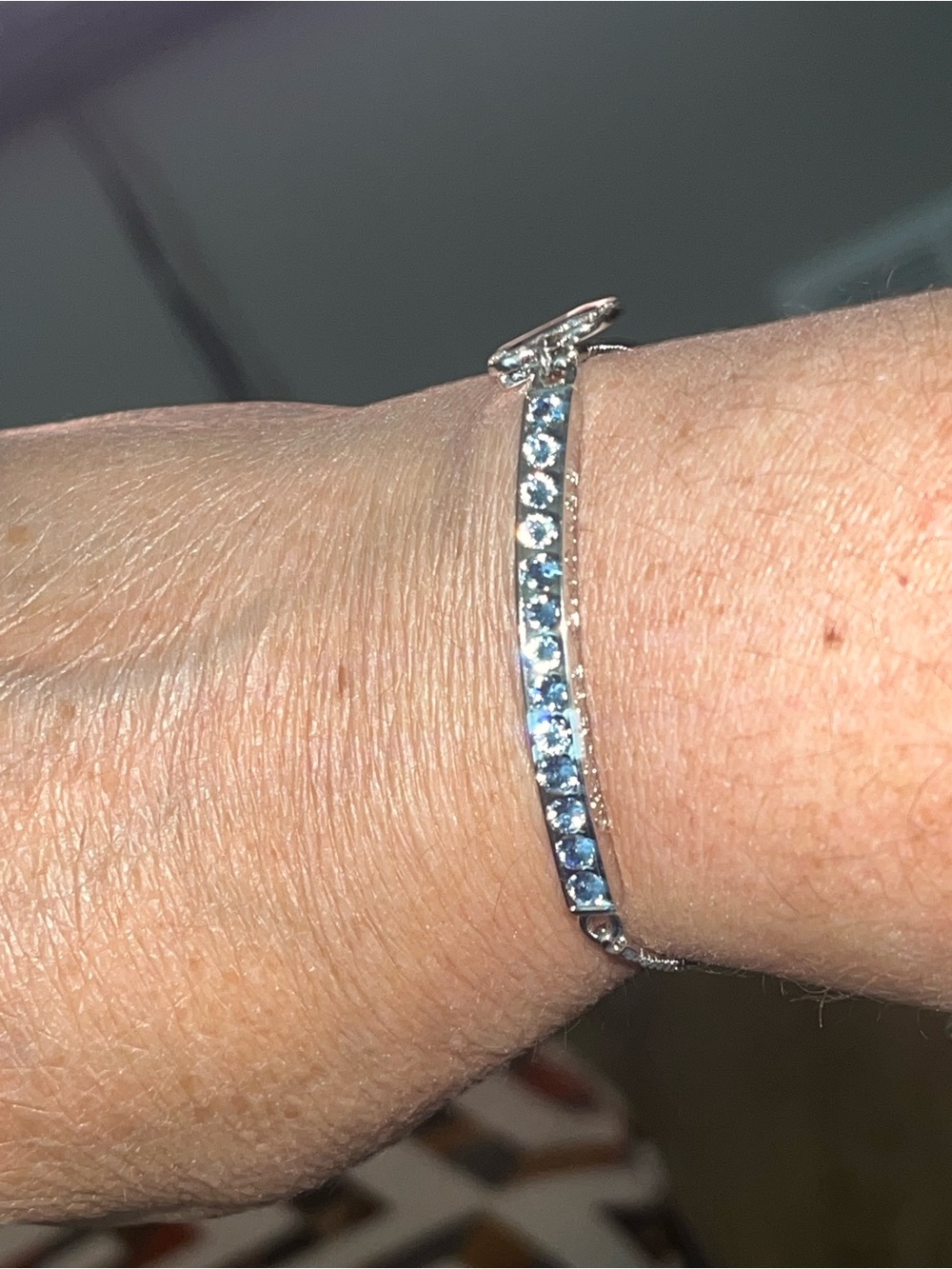 New Brilliance Crystal Heart & Cross Bar Adjustable Bracelet - Picture 6 of 9